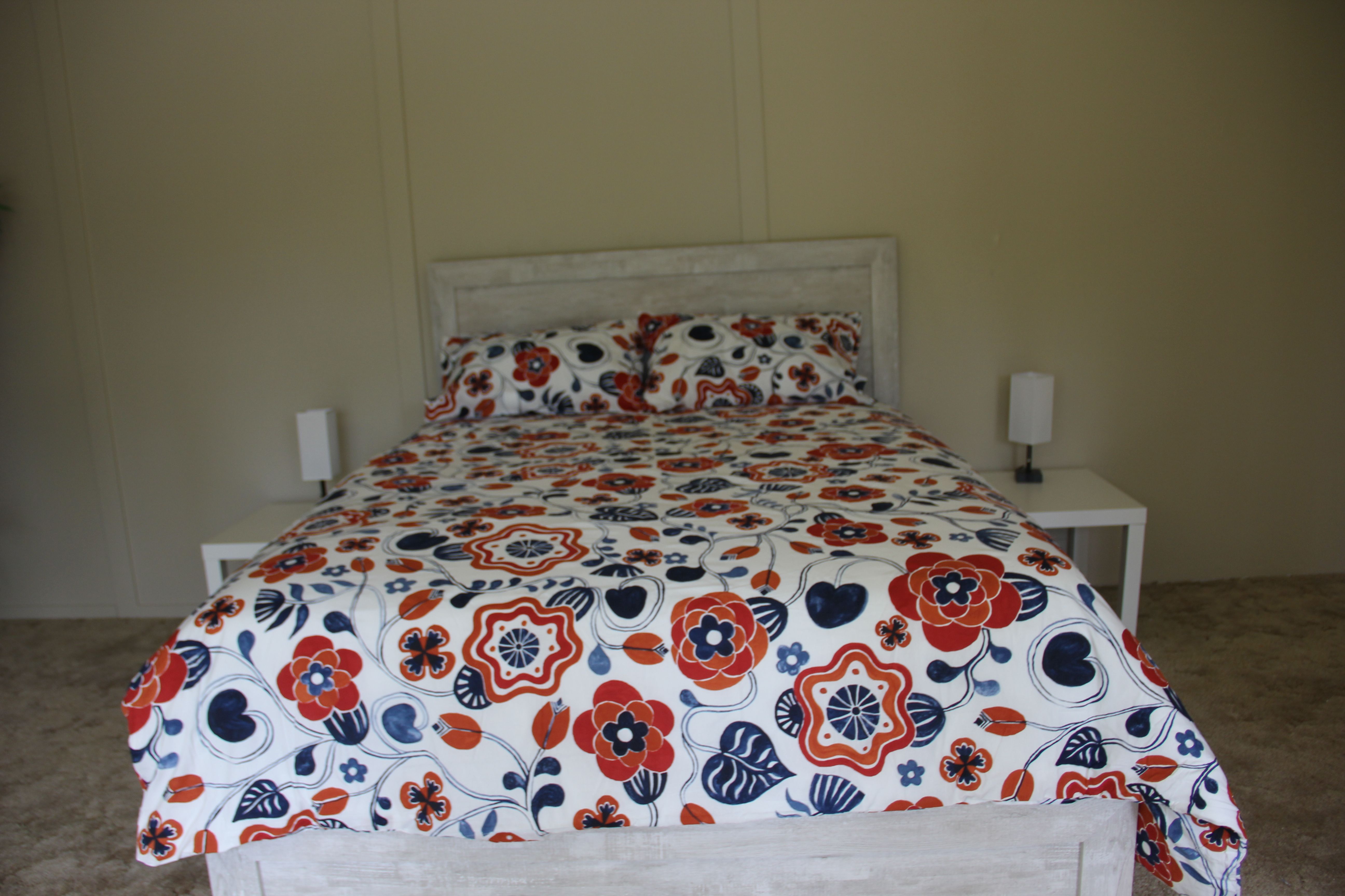 Large Furnished Room 4 for 2 People in Coquitlam near SkyTrain